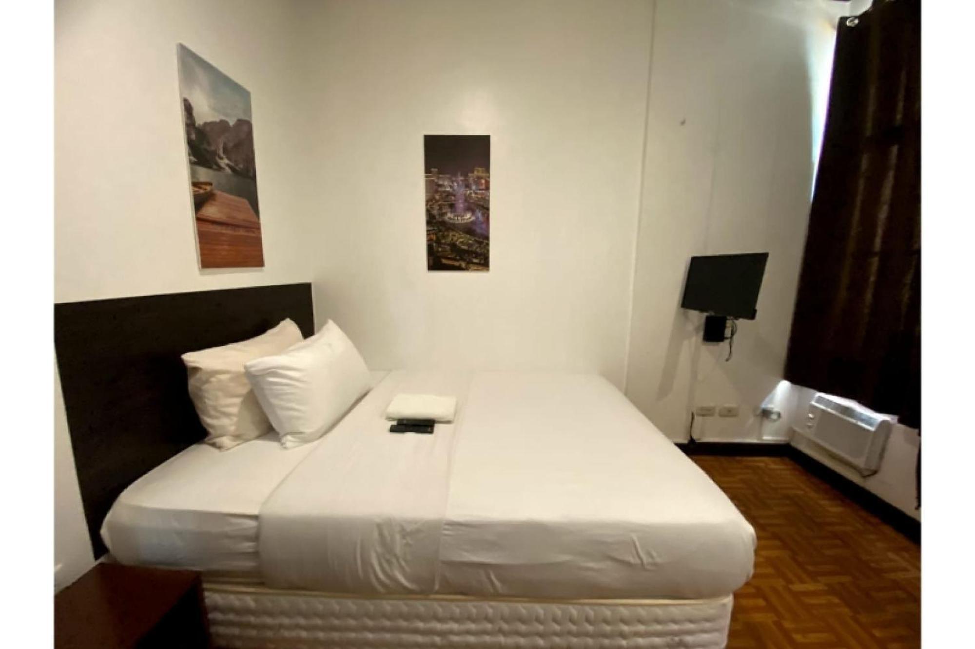 Hotel Oyo 857 Makati Avenue Makati City